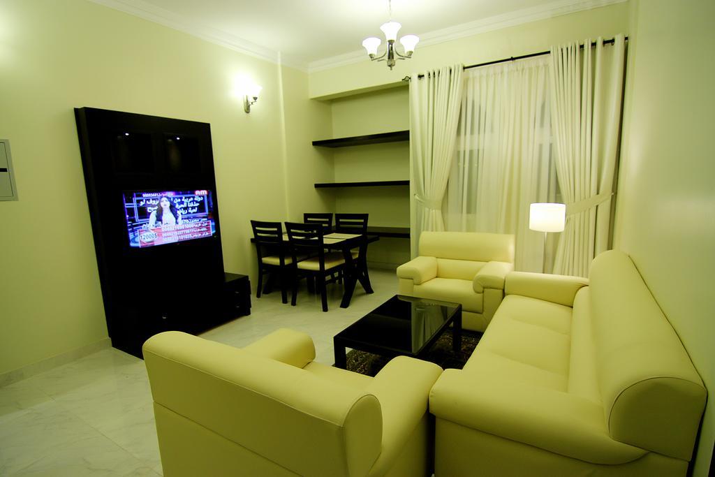 Remas Hotel Suites - Al Khoudh, Seeb, Muscat Δωμάτιο φωτογραφία